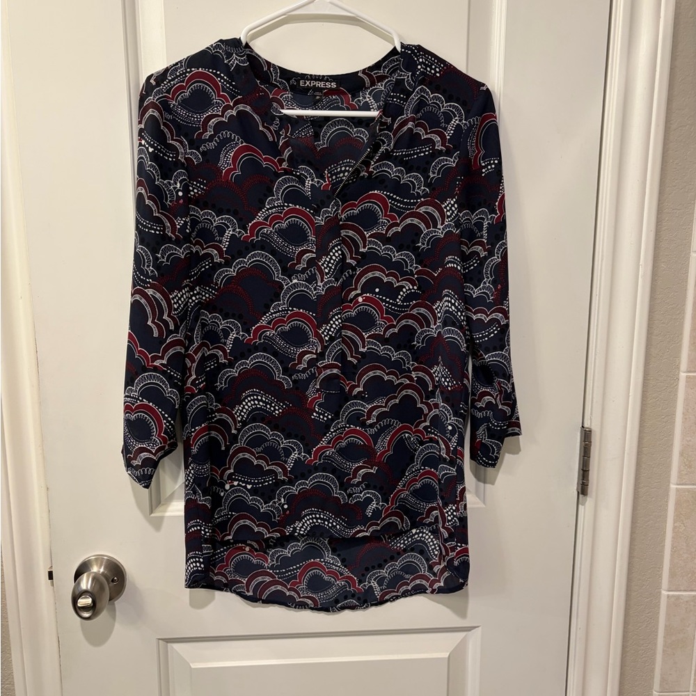 Express Women's Navy and Red Patterned Blouse